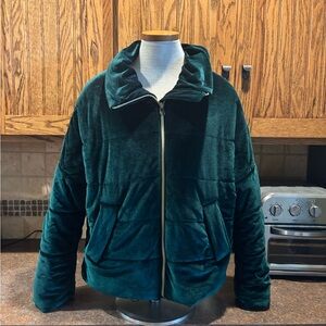 🔴Plush Green Zip-Up Jacket